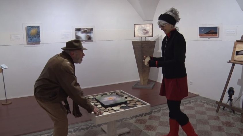 Els artistes busquen noves estratègies per atraure el públic jove a les galeries d'art