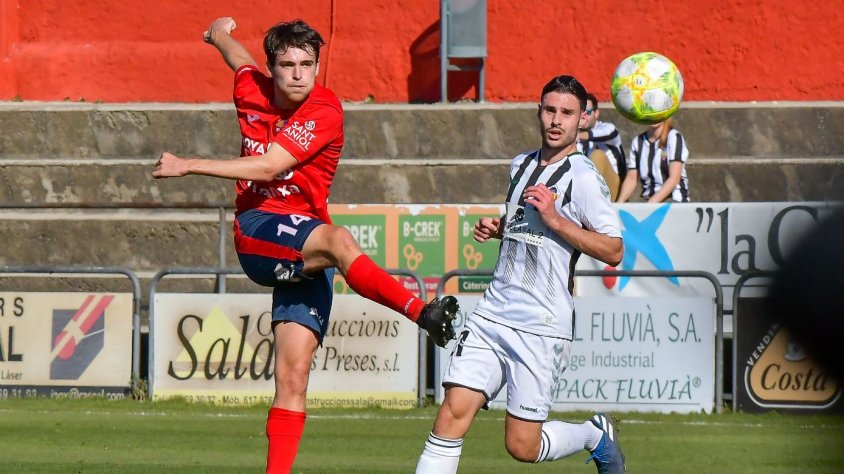 Lluís Aspar torna a casa i es converteix en el primer fixatge d'hivern de l'Olot