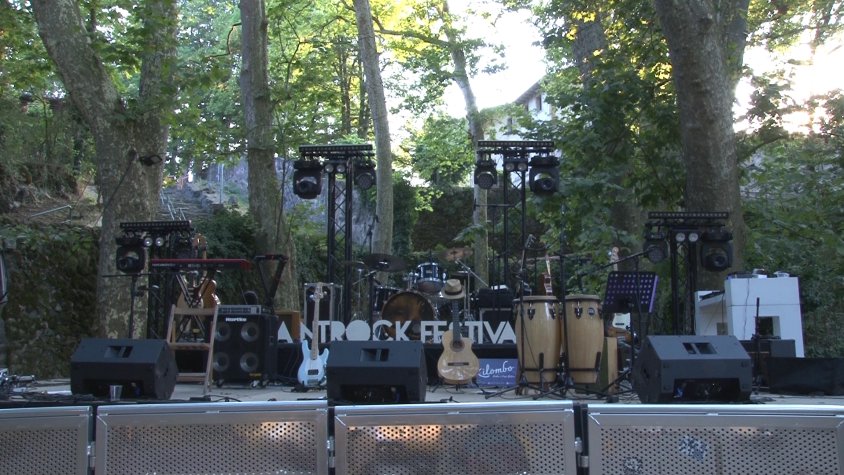 Crida desesperada de les entitats per trobar gent disposada a col·laborar en el Sant Rock Fest