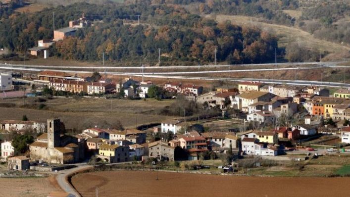 La falta d’habitatge posa en perill el relleu generacional dels pobles