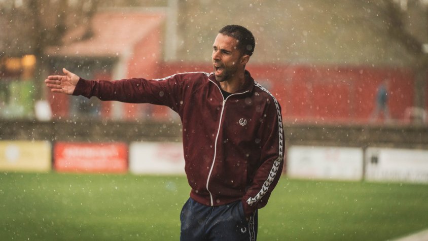L'entrenador de l'Olot, Albert Blázquez (Pau González/UEO)