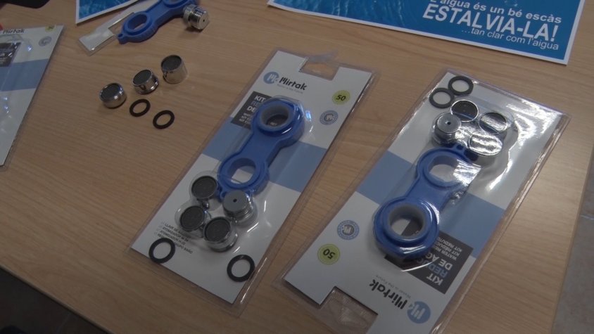 L’Ajuntament de Beuda regala un ‘kit’ als veïns per estalviar aigua