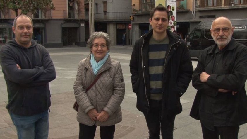 Quim Domene i Dolors Ros tancaran la llista de la CUP Olot a les properes Eleccions Municipals