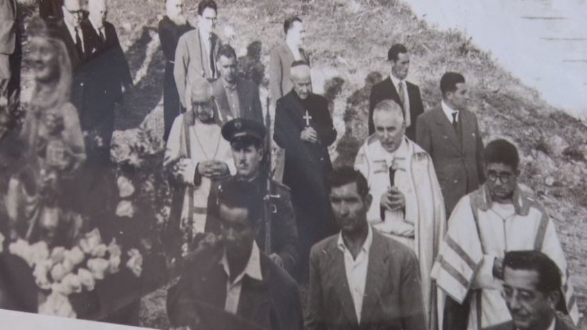 Una família de Beuda fa una donació de més de 2.300 fotografies al poble