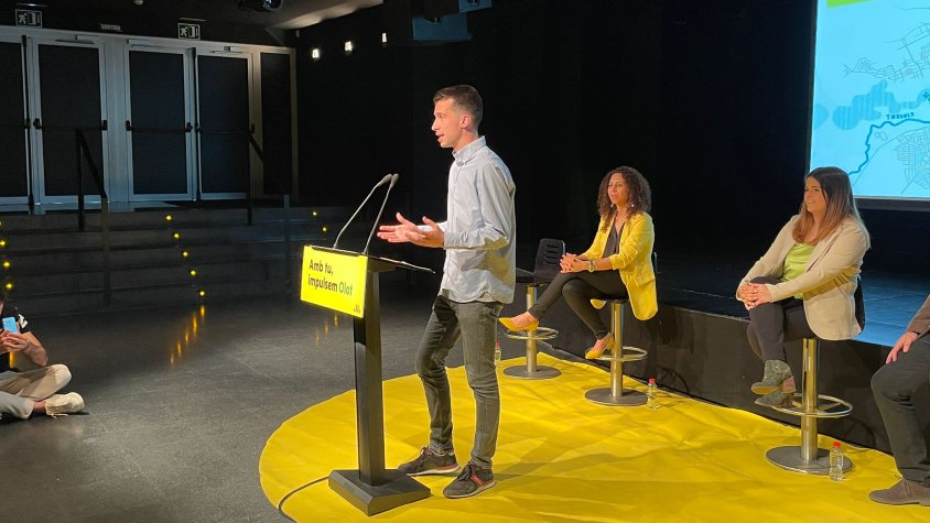 ERC Olot celebra l'acte central de la campanya electoral a la Sala el Torín