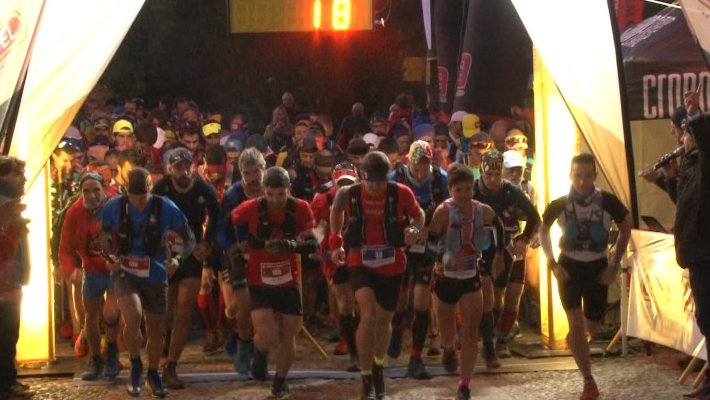 La Fundació A. Bosch rep la donació de la cursa solidària Trepitja Garrotxa