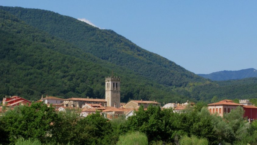 A Sant Feliu de Pallerols, dues candidatures opten a l’alcaldia del municipi.