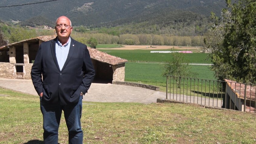 Santi Reixach proposa renovar els serveis urbans dels diferents nuclis de població de la Vall de Bianya