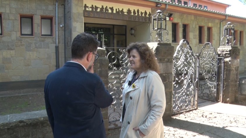 ERC Olot proposa l’obertura dels patis oberts als centres educatius d’Olot