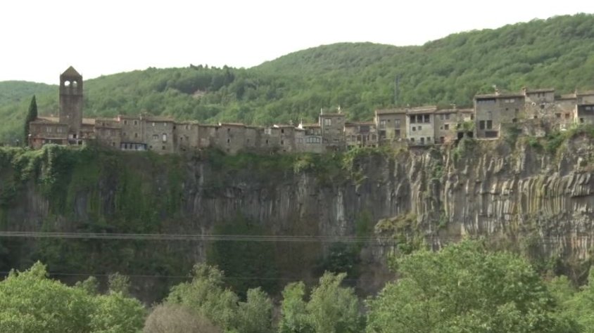 Castellfollit de la Roca és l’únic municipi de la Garrotxa que no ha crescut en població en els darrers 25 anys