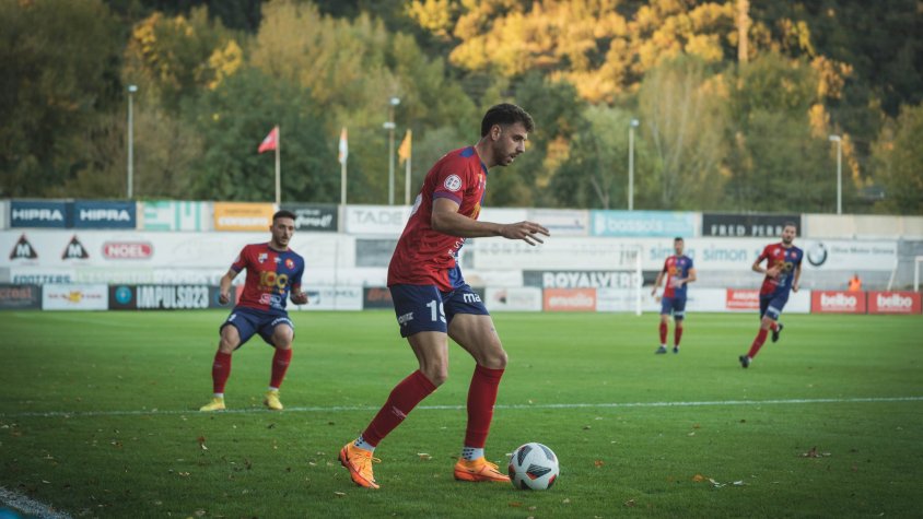 Manel Busquets abandona la UE Olot