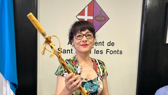 Maria Vidal va recollir la vara d'alcaldessa de Sant Joan les Fonts per segona vegada consecutiva