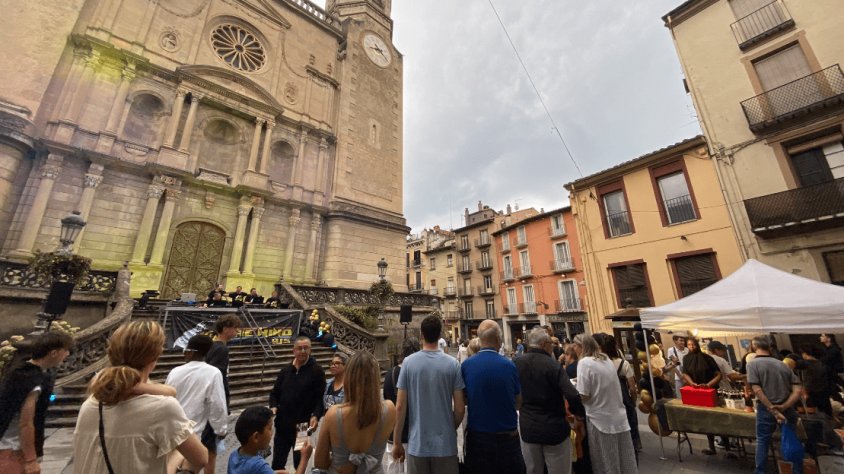 Els comerciants d'Olot estan contents amb el nou format del 'Shopping dia i nit'