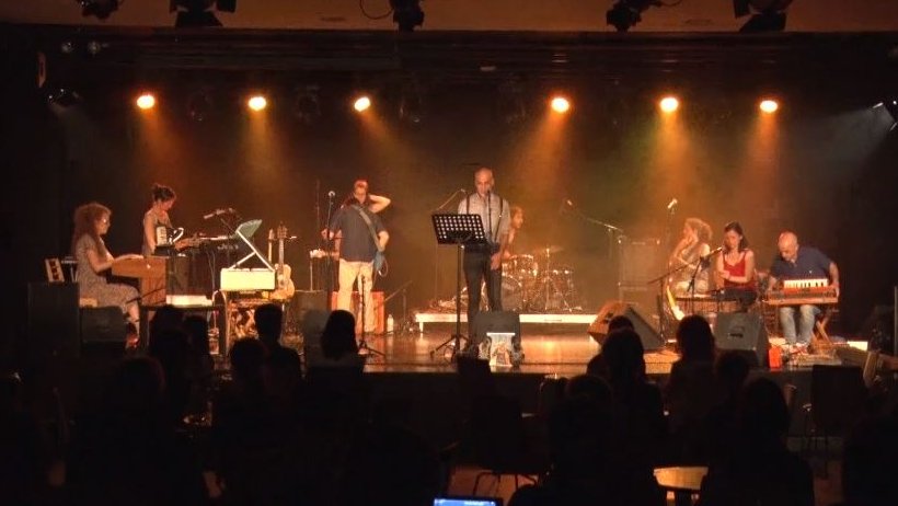 Millorar les condicions dins el sector i donar cabuda a tot tipus de grups: els reptes de la indústria musical 