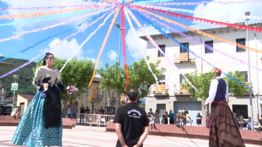 Sant Joan les Fonts celebra la festa major en plena revetlla