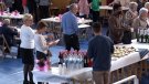 La falta de relleu generacional fa perillar l’Associació de Comerciants de Sant Joan les Fonts