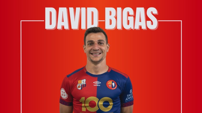 David Bigas renova amb la Unió Esportiva Olot