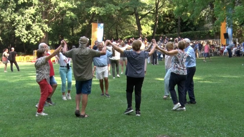 La cançó "Coti x Coti" augmenta la salut de les sardanes