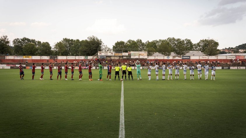 La Unió Esportiva Olot de Pedro Dólera s’estrenarà a la Copa Catalunya al camp de la Grama