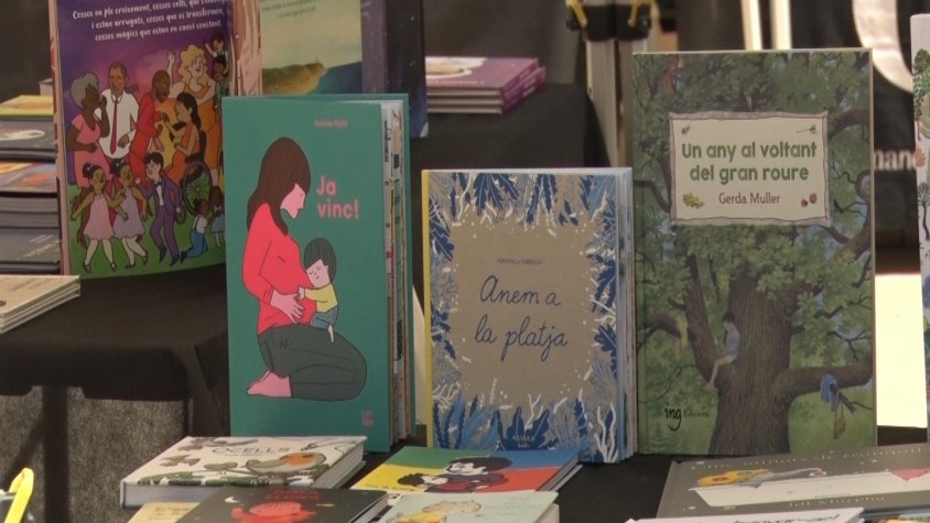 Aturar l'hàbit de llegir durant l'estiu pot provocar un endarreriment escolar als més petits