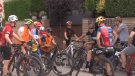 Els veïns de Santa Pau digereixen la festa major amb una bicicletada popular
