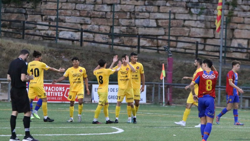 La Unió Esportiva Olot goleja el Sant Gregori de Tercera Catalana (0-9)
