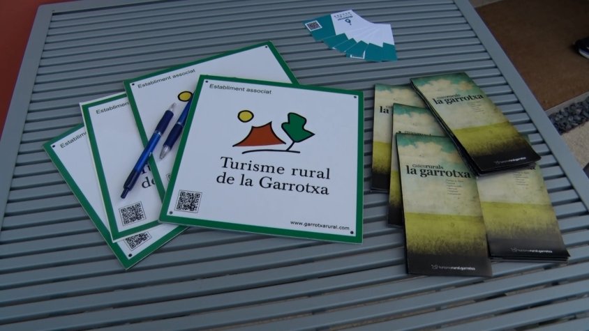 L’Associació de Turisme Rural de la Garrotxa i Diskover Catalonia signen un acord per la promoció del turisme de la comarca
