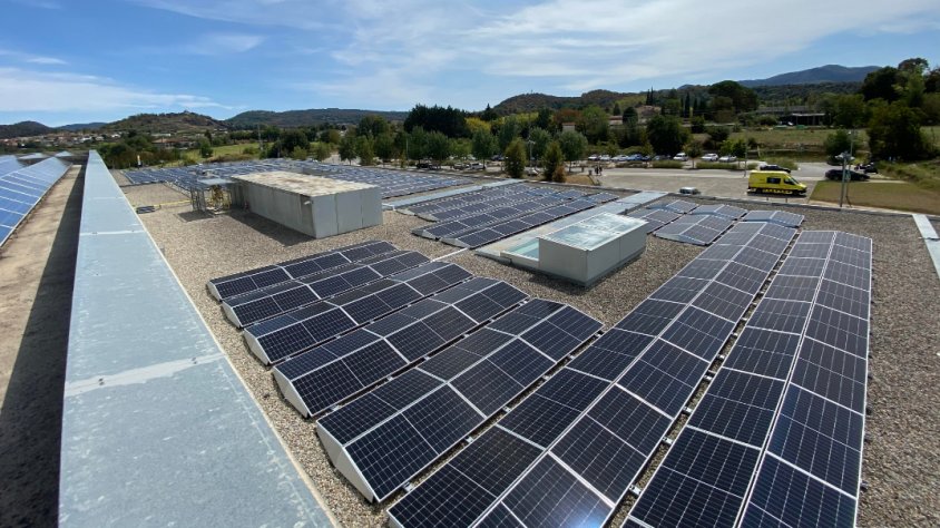 L’Hospital d’Olot i Comarcal de la Garrotxa ja compta amb 400 plaques fotovoltaiques
