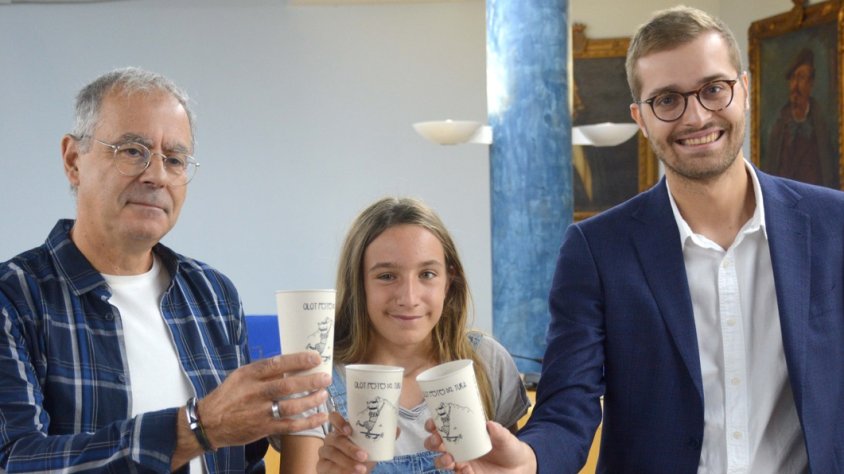 L’Ivet Vila, alumna de l’Escola Municipal d’Expressió d’Olot, és l’autora del got de Festes del Tura