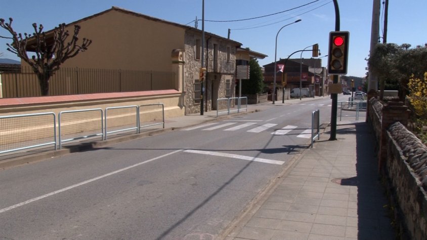 Les Planes d'Hostoles instal·la radars pedagògics a la carretera principal