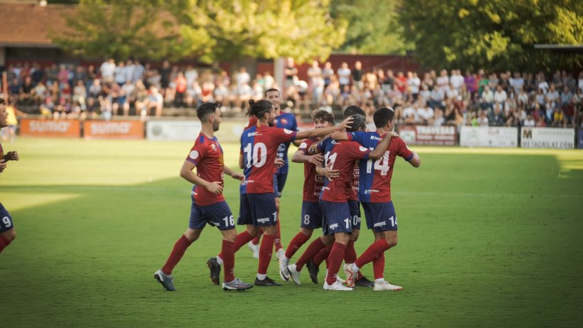 Un Olot endollat buscarà sumar els primers punts a domicili contra la Pobla de Mafumet (Dg, 12h)