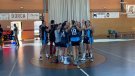 La Vall d’en Bas estrena la Primera Catalana Femenina amb un gran paper a casa