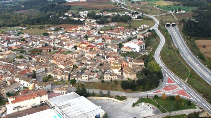 L’Ajuntament de Sant Jaume de Llierca reclama que la via de connexió amb el polígon industrial sigui l’A-26