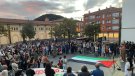 Més de 300 persones segons l’organització es concentren a Olot per donar el seu suport al poble palestí en el conflicte amb Israel