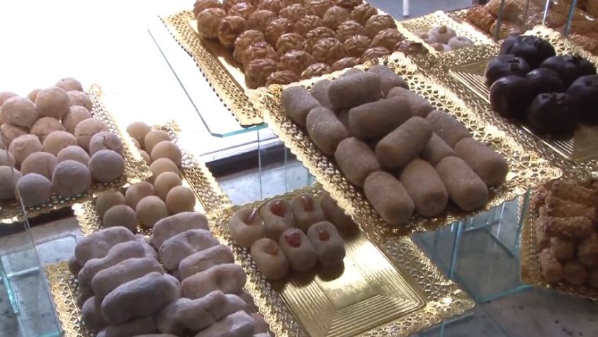 Enguany el preu dels pinyons no ha augmentat i això farà que el preu dels panellets no pugi