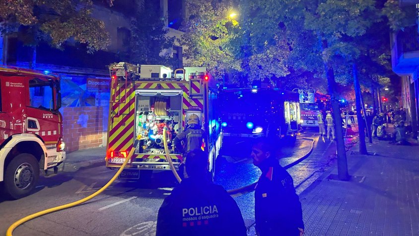 7 persones desallotjades a causa d'un incendi en un pis del barri de Sant Miquel d'Olot