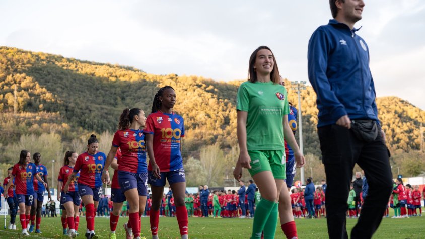 La Unió Esportiva Olot tasta la dificultat de la Primera Divisió Femenina