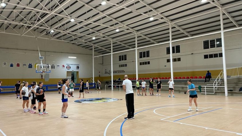 El Club Bàsquet Garrotxa-Santjoanenc encara una segona campanya il·lusionant a Primera Territorial