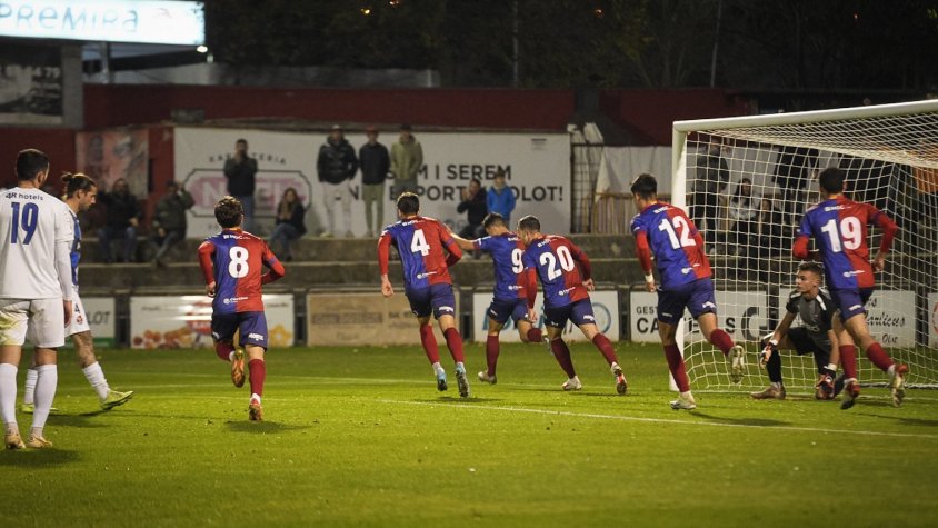 Marc Mas s'ha retrobat en el gol en el millor moment (Pau González)