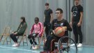 Alumnes d'Olot coneixen el funcionament de l'esport adaptat