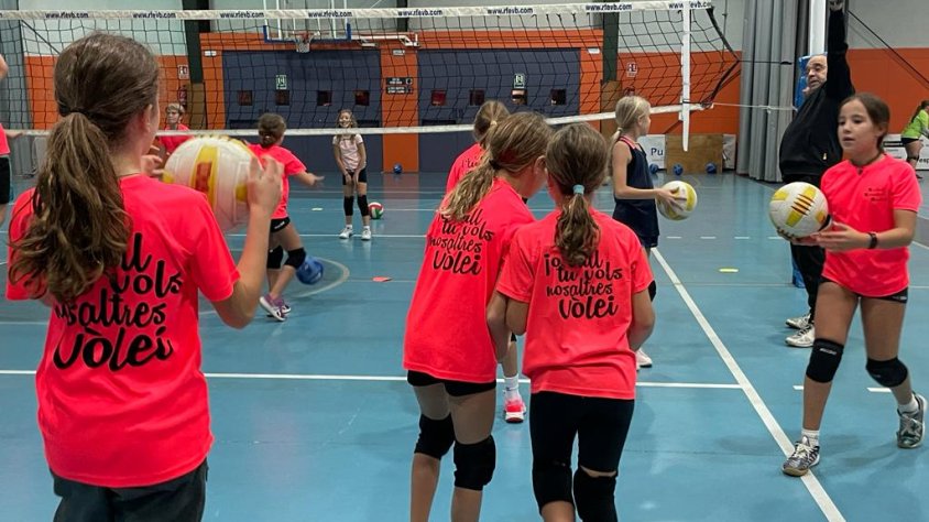 El Club Vòlei Olot vol combatre la falta d’entrenadors amb la formació de nous preparadors