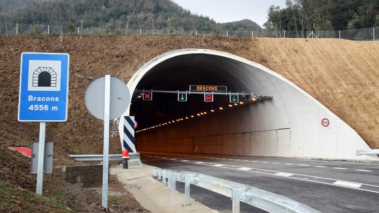 Tall nocturn als Túnels de Bracons aquest dimecres