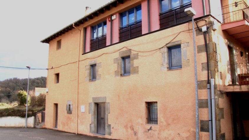 L'Ajuntament de les Preses vol reformar la casa de colònies per destinar-la a habitatge social per a gent gran