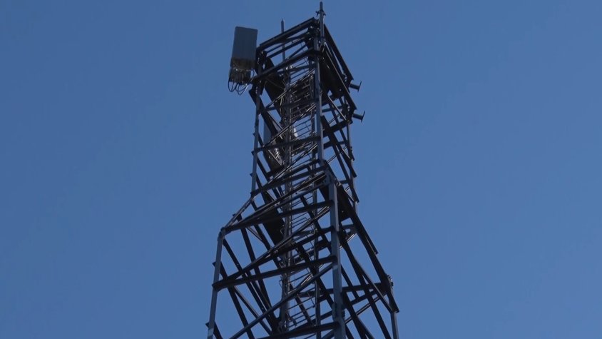 Santa Pau estrena una antena de telecomunicacions a La Cot