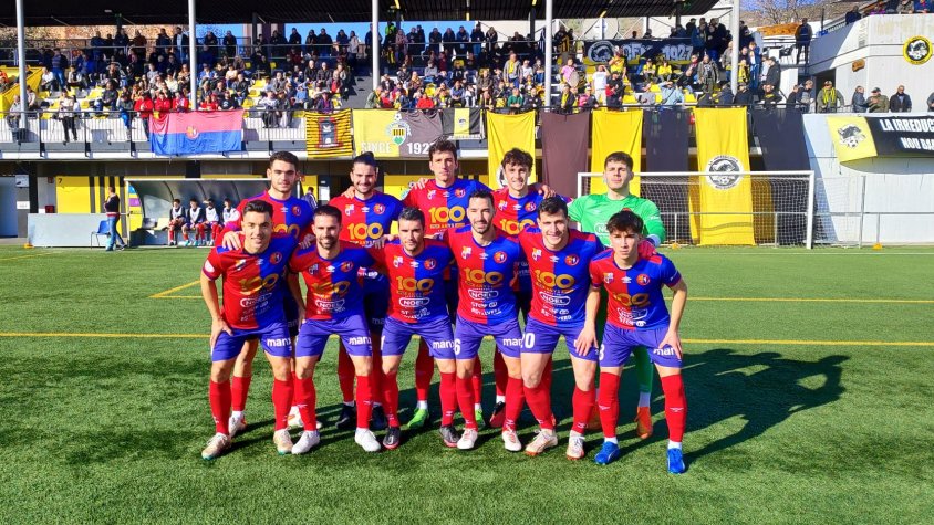 L'Olot celebra una victòria èpica a Nou Barris i atrapa l’Hospitalet (0-1)