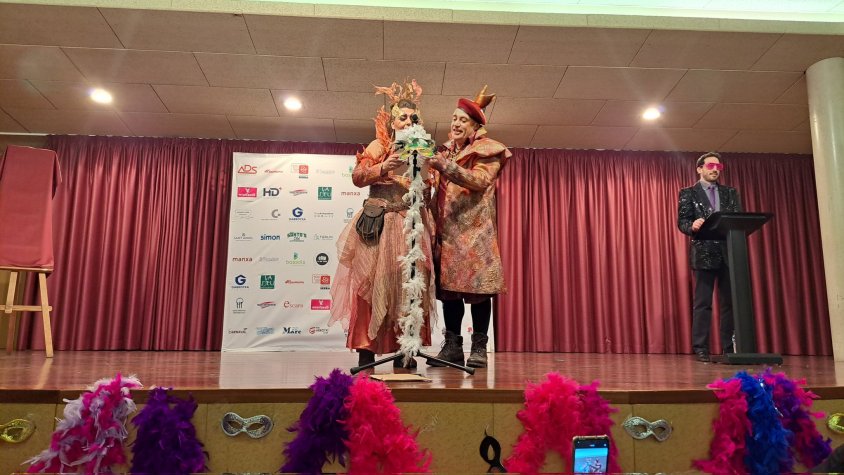 Dani Dorca i Montse Camps, de la Penya Carnavalesca Els Marrinxos, són els nous Rei i Reina de Carnaval