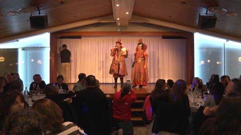 Les colles de la Garrotxa deixen veure per primera vegada les seves propostes i disfresses de Carnaval