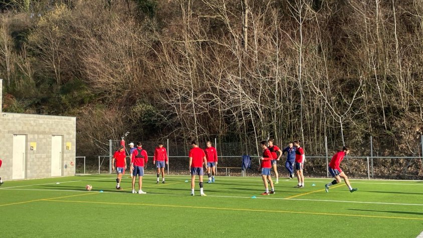 La Unió Esportiva Olot busca la llum al camp de la Grama