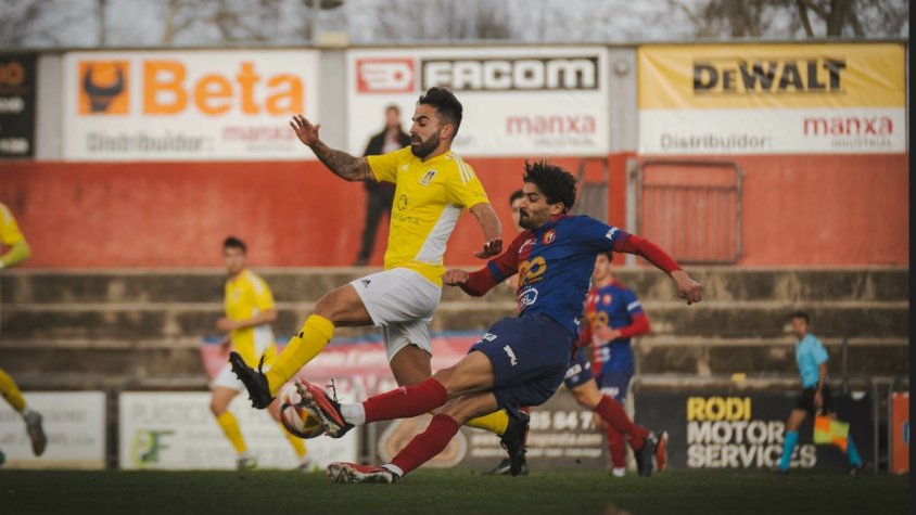 Mitja lliga en joc: la Unió Esportiva Olot visita l’Hospitalet