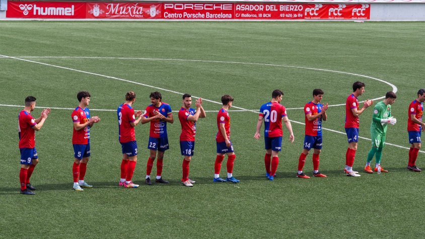 La posada en escena espatlla l'obra de l'Olot (1-0)
